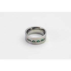 Gyűrű zöld kövekkel 