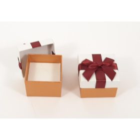 Ékszerdoboz, Apoléna