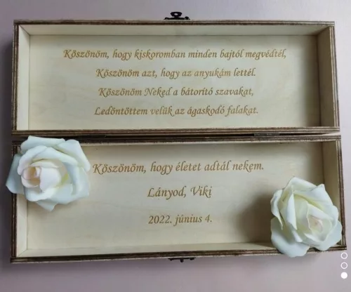 Szülőköszöntő édesanyáknak, zárt doboz