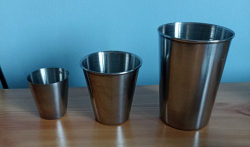 Fém pohár készlet,bőr tokban