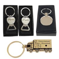 Gravírozott kulcstartók