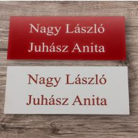 Piros és Fehér színű tábla